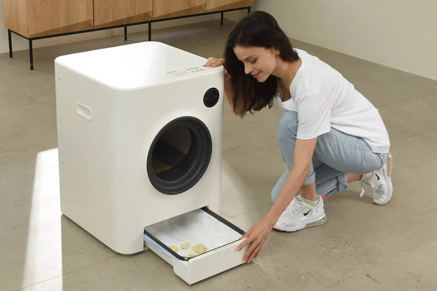 spinning cat litter box